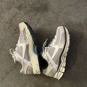 Nike Zoom Vomero 5